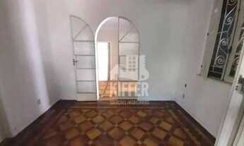 Imagem 6: Casa Ampla em Terreno de 500m² na Fagundes Varela Oportunidade Única em Niterói