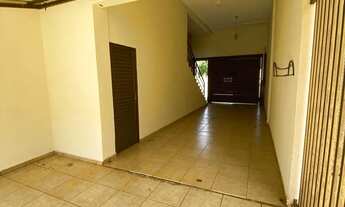 Imagem 6: Casa à venda em Londrina, Parque Residencial Joaquim Toledo Piza, com 3 quartos, com 390 m