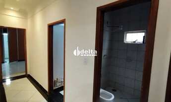 Imagem 5: Casa residencial disponível para venda no bairro Laranjeiras em Uberlândia - MG