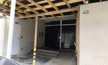 Imagem 2: Apartamento de 2 quartos e dois banheiros. Quadra mar. Meia praia - SC