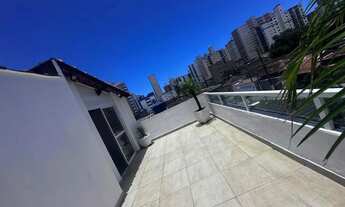 Imagem: Casa em condomínio com área gourmet e