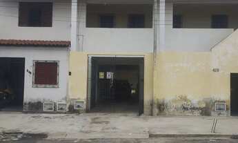 Imagem: Cinco casas com estacionamento