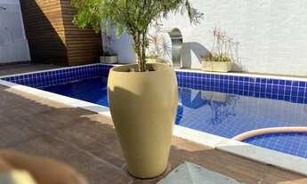 Imagem 2: Casa de condomínio para venda possui 249 metros quadrados com 3 quartos