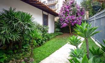 Imagem 2: Magnífica Casa com 5 dormitórios à venda, 374 m² por R$ 2.190.000 - Bom Pastor - Juiz de F