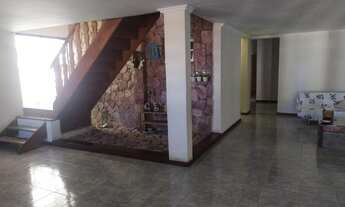 Imagem 5: Casa para venda possui 507 metros quadrados com 6 quartos em São Francisco - Niterói - RJ