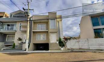 Imagem 2: Casa em condomínio com 3 quartos sendo 1 suíte 2 vagas à venda-Mobiliada- Pinheirinho-Curi