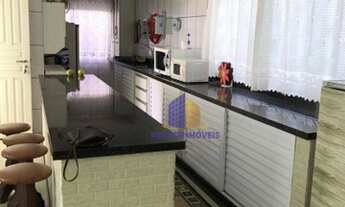 Imagem 5: Casa Mobiliada, Decorada com 06 Suítes Localizada no Bairro Praia do Estaleiro de Balneári