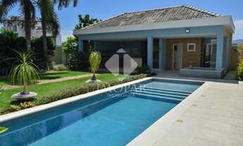 Imagem 2: Condomínio Alphaville Barra da Tijuca - Mansão Triplex com 550m², 4 Suítes