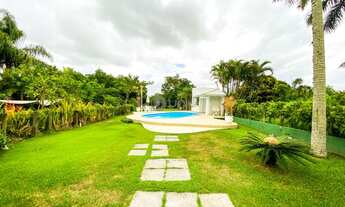 Imagem: Casa á venda possui 302 m2 com 4 quartos