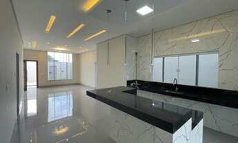 Imagem 3: Casa lindissima com auto padrão de acabamento com 3 Suítes na 505 Sul próx aos bombeiros