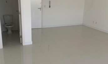 Imagem 2: Escritório para aluguel possui 33 metros quadrados em Barreiros - São José - SC