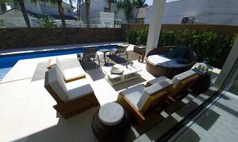 Imagem 5: Linda Casa para venda com 5 dormitórios em Jurerê Internacional - Florianópolis - SC