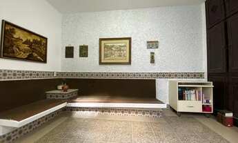 Imagem 7: Casa para venda possui 360 metros quadrados com 5 quartos