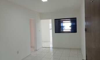 Imagem 2: Apartamento em prédio de condomínio fechado