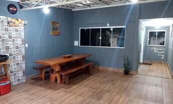 Imagem 2: Sobrado fino acabamento 3 quartos sendo 1 suíte com armários na cozinha e churrasqueira