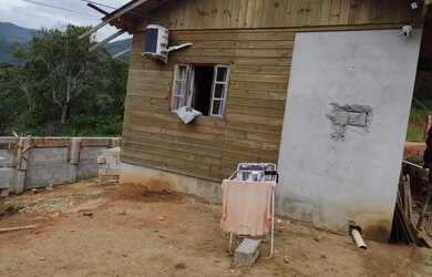 Imagem 3: Troco casa Casa com 2 dormitórios