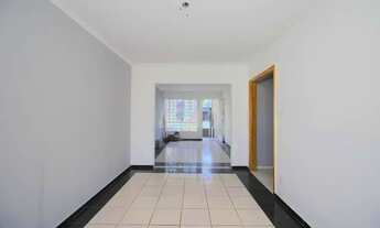 Imagem: São Paulo - Casa Comercial - Saúde