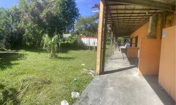 Imagem 3: Terreno na pista em frente ao Arauá