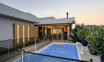 Imagem 2: Casa Alto Padrão em Condomínio Fechado na primeira linha em Criciúma