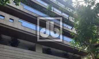 Imagem 3: Magnífico Ed. Pablo Picasso - Apartamento Reformado 213m² 2 Varandões Original 3Quartos At