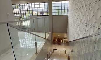 Imagem 5: Sobrado espetacular frente a praça Alphaville II