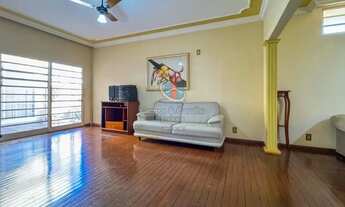 Imagem 4: Casa ampla com quintal e 4 dormitórios no Jardim Paulista