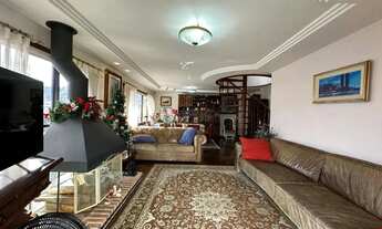 Imagem 6: Cobertura à venda com 5 quartos sendo 3 suítes, 285,18 m² na Várzea - Teresópolis/RJ