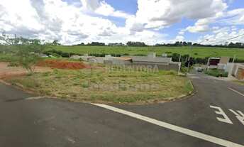 Imagem: Terreno de 237m² de esquina no Residencial