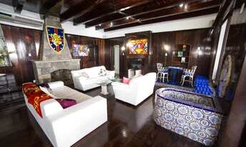 Imagem 2: Mansão à Beira-Mar com Sete Quartos - Joa