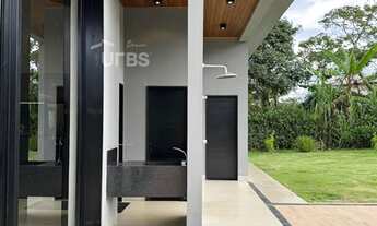 Imagem 4: Chácara com casa de alto padrão com usina solar