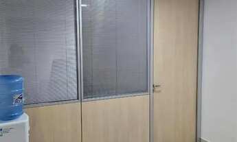 Imagem 6: Le Monde - Comercial/industrial