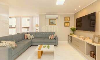 Imagem 2: Apartamento com 03 dormitórios sendo 01 suíte e 01 vaga dupla de garagem em Caiobá