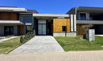 Imagem: Casa Condominio 4 Dormitório(s) Bairro