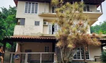 Imagem: Casa em Avenida General Atratino Côrtes