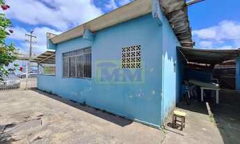 Imagem 2: Terreno com 600m² no Emiliano Perneta com duas residencias e comércio