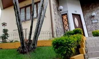 Imagem 2: Casa 2 pav.4 dormit., 2 garagens cobertas, vista para o mar - Coqueiros - Florianópolis