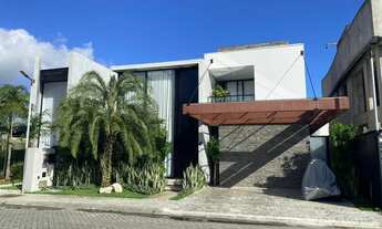 Imagem: Casa Alto Padrão com Piscina, 4 suítes