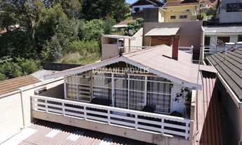 Imagem 2: Casa à Venda com Preço de Oportunidade na Região da Vila Nova Suíça - Campos do Jordão/SP