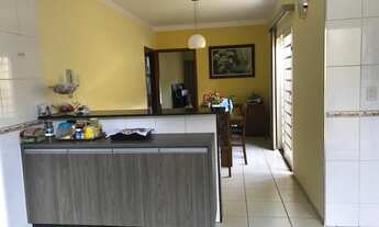 Imagem 7: Casa tipo sobrado na zona Norte de Londrina 3 dormitórios sendo 1 suíte, 3 vagas - Jd. Co