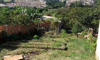 Imagem 3: Casa 2 cômodos em terreno amplo