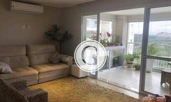 Imagem: Condomínio Club em frente ao Metrô Vila