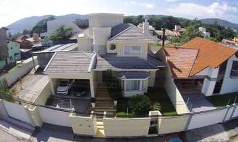 Imagem: FLORIANóPOLIS - Casa Padrão - Córrego