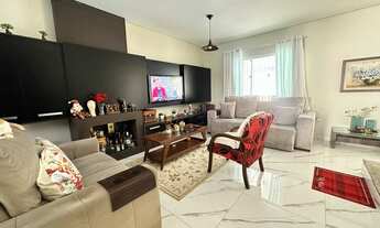 Imagem 4: Casa para venda com 200 metros quadrados com 3 quartos em Praia dos Amores - Balneário Cam