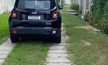 Imagem 2: Casa com 500m2, 4 suítes, 10 vagas, próximo a UECE