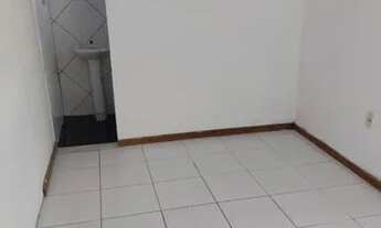 Imagem: Quarto e sala em Abrantes
