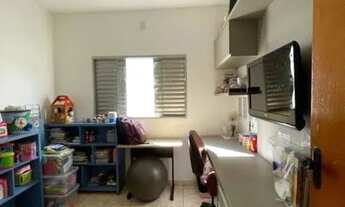 Imagem 2: Casa para venda em jardim tropical