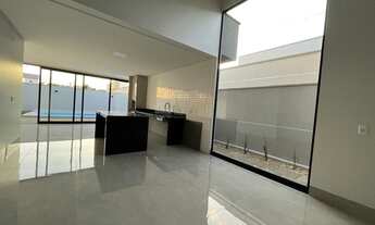 Imagem 3: Casa com 3 suítes no Condomínio Jardim Veneza em Senador Canedo