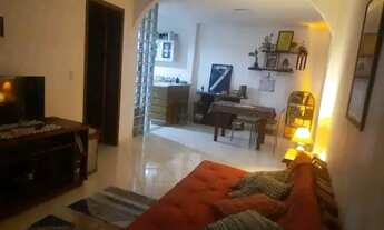 Imagem 2: Apto/casa com 2 quartos e área externa no pé das montanhas da Floresta da Tijuca