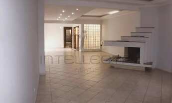 Imagem 3: Sobrado para venda possui 280 metros quadrados com 4 quartos em Jardim da Glória - São Pau