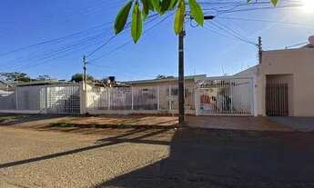 Imagem: CASA AMPLA COM PISCINA NO BAIRRO COOPHARÁDIO
